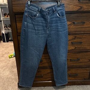 American Eagle Outfitters Dark Blue Boyfriend Jeans